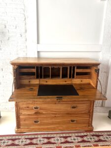 Comoda alcanfor detalle 3